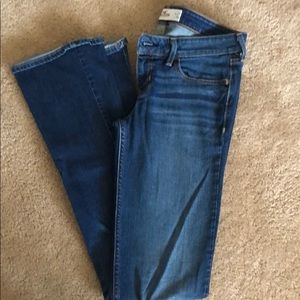 4/$20! Hollister jeans- size 5L